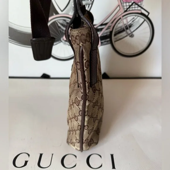Gucci Vintage GG Monogram Canvas Shoulder Bag - Picture 13 of 15